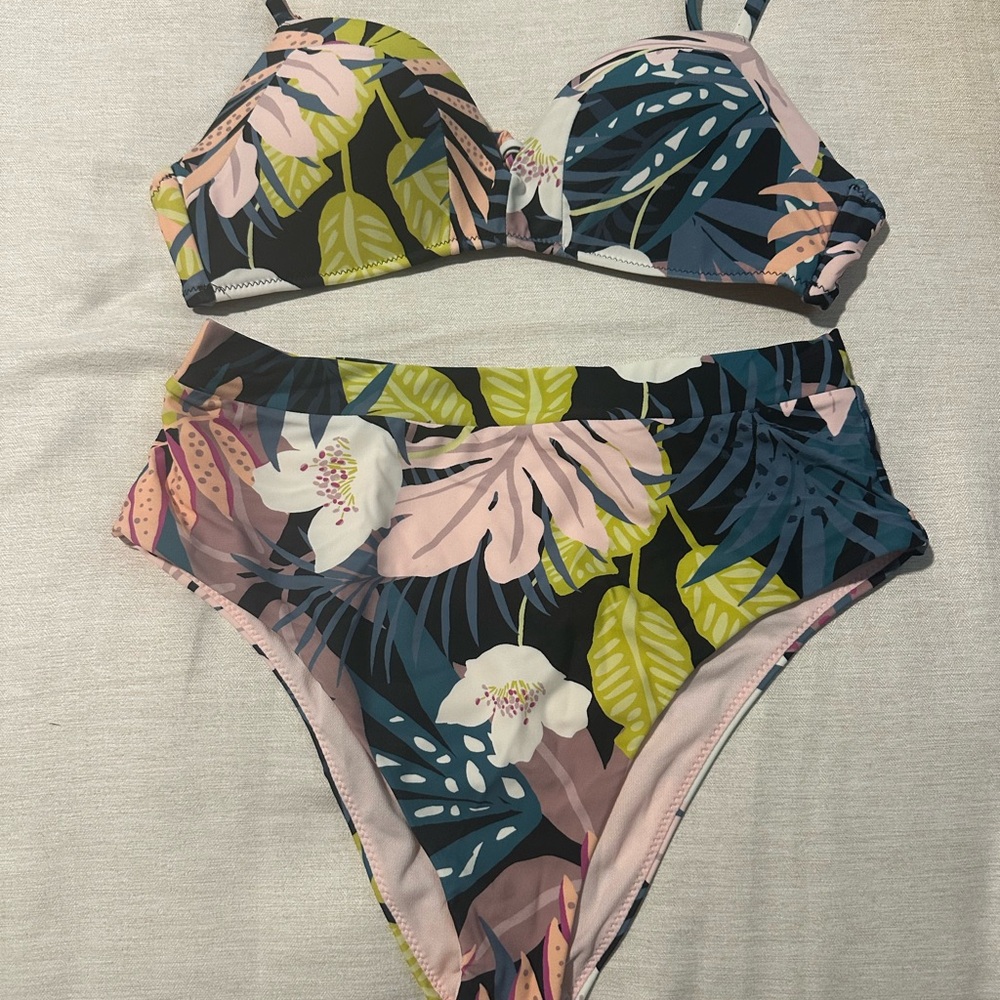 Raisins Tropical Print Swimwear